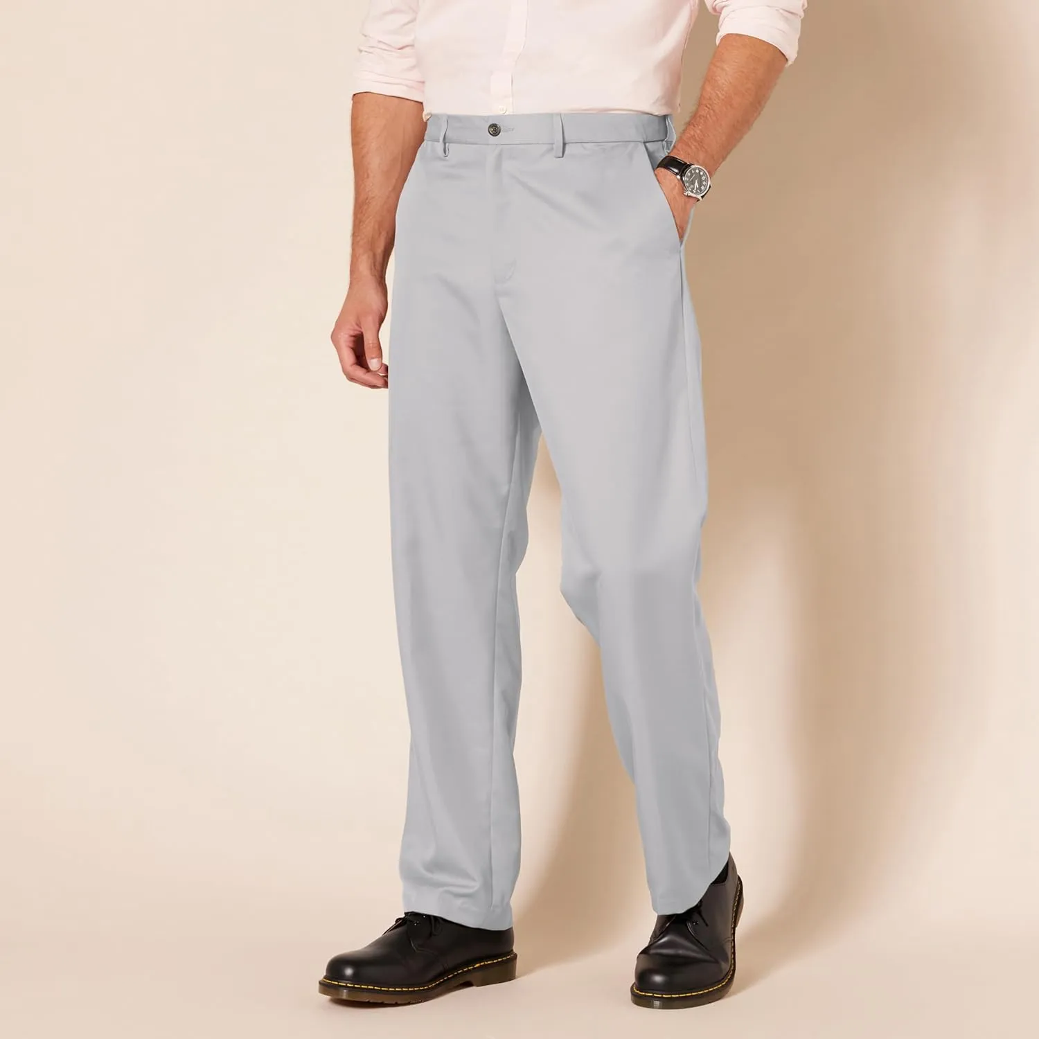 Amazon Essentials Men's Classic-Fit Expandable-Waist Flat-Front Dress Pant