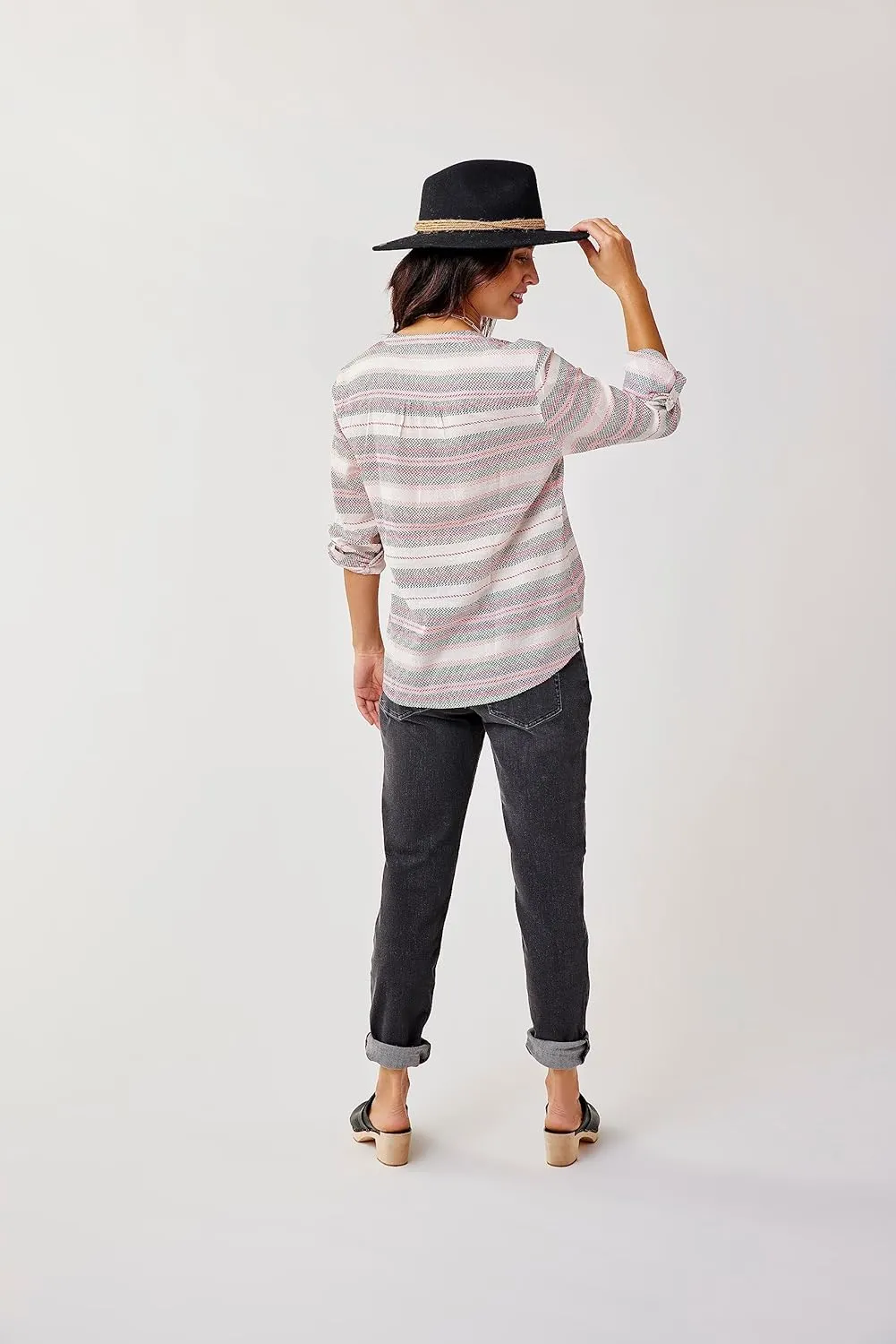 CARVE Women's Dylan Gauze Shirt