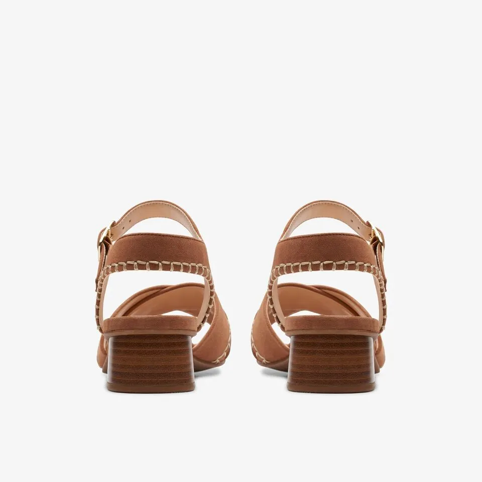 Clarks Women's Serina35 Cross Tan Suede 26176336