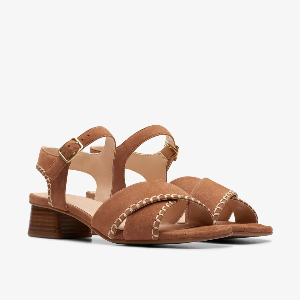 Clarks Women's Serina35 Cross Tan Suede 26176336