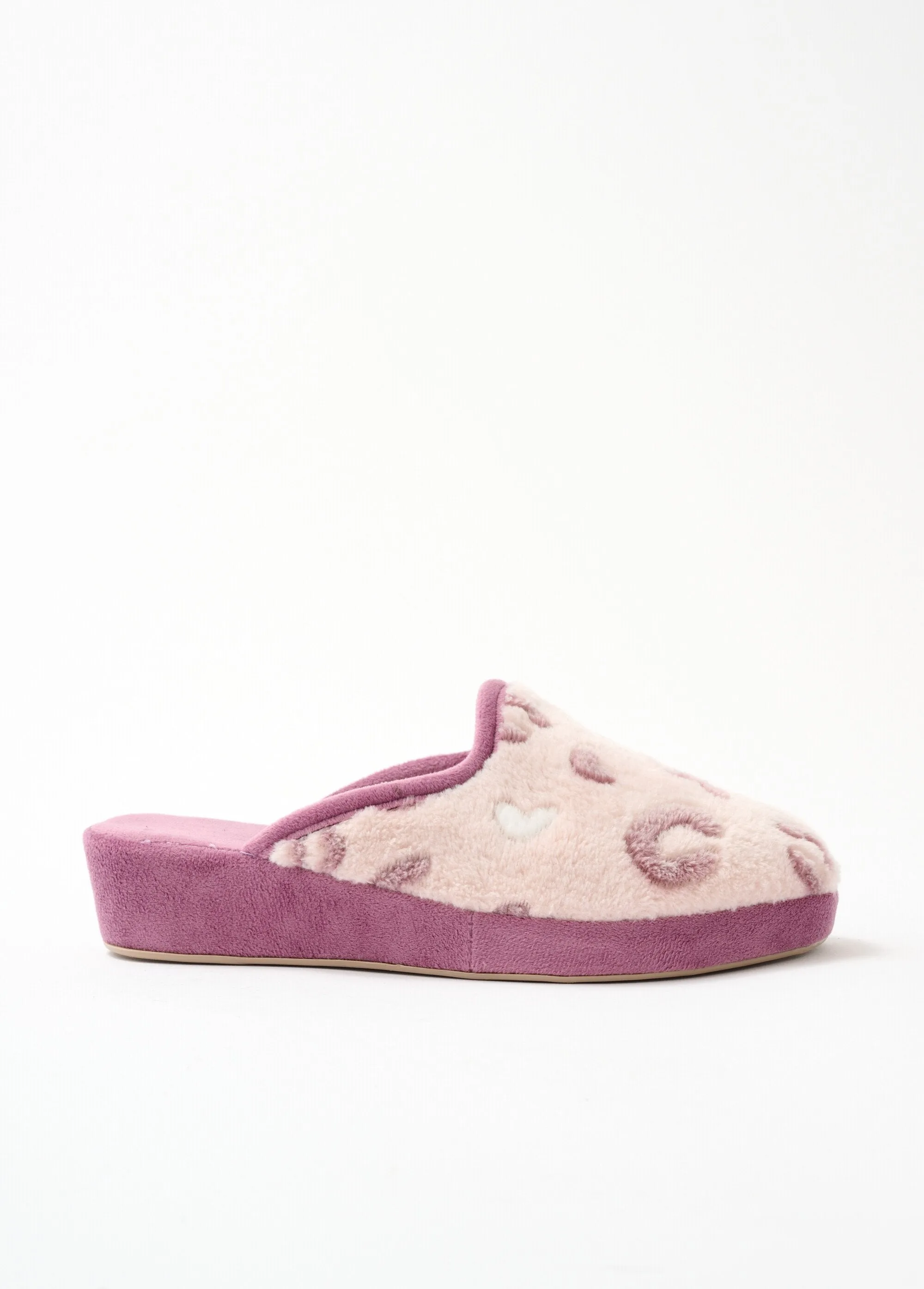 Comfort width mule slipper