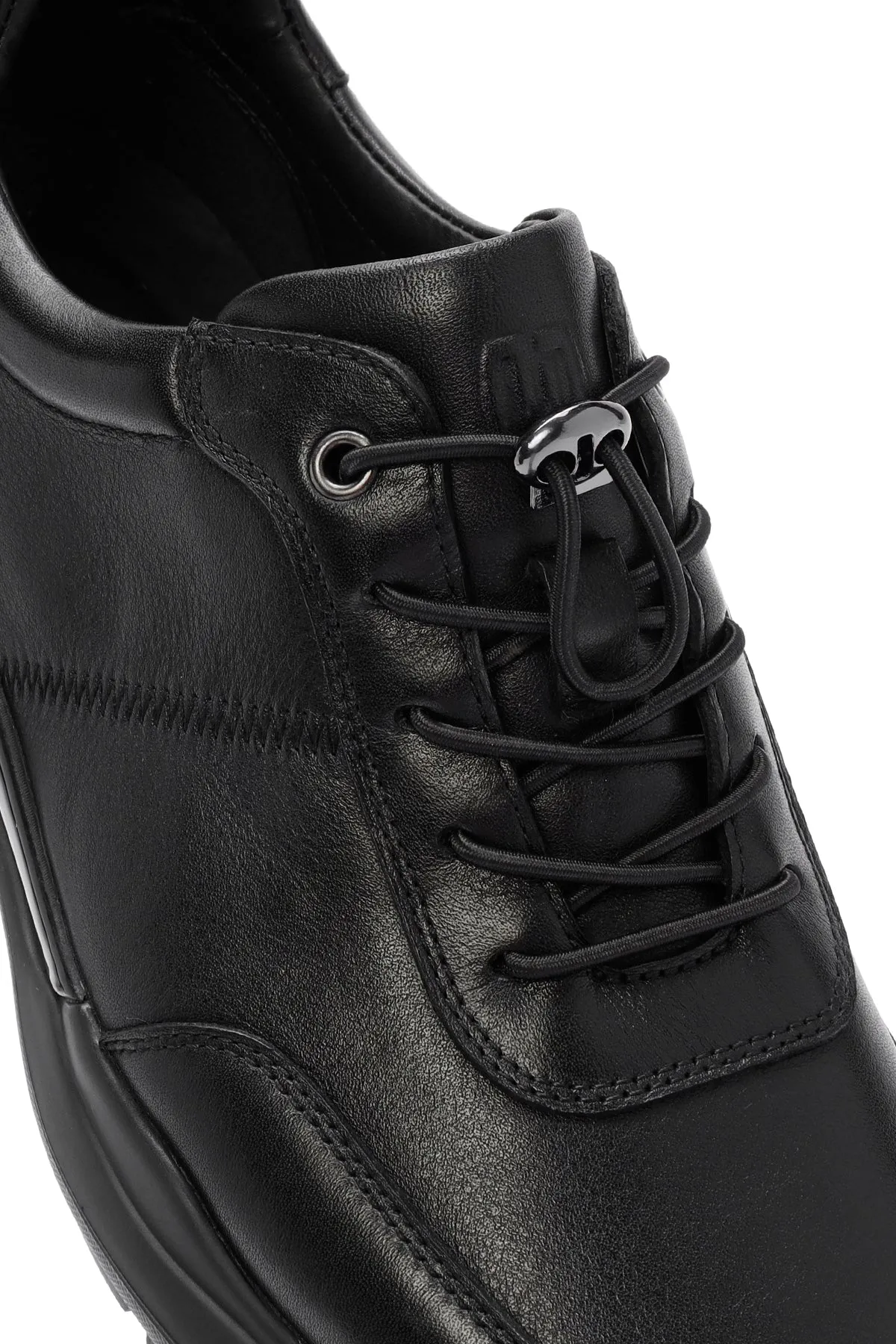 Erkek Siyah Bağcıklı Deri Casual Sneaker