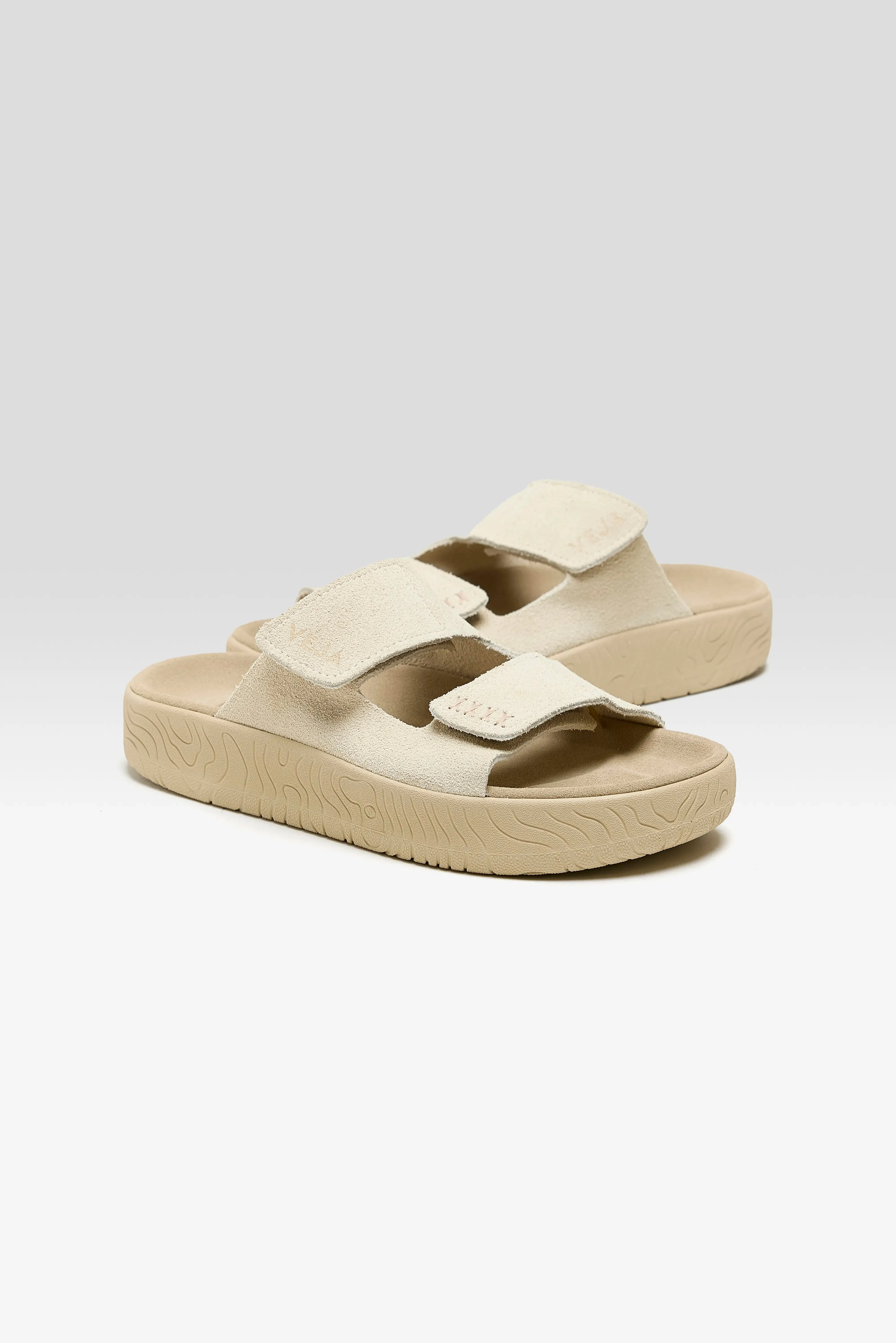 Etna for Women  (251 / W / ALMOND)