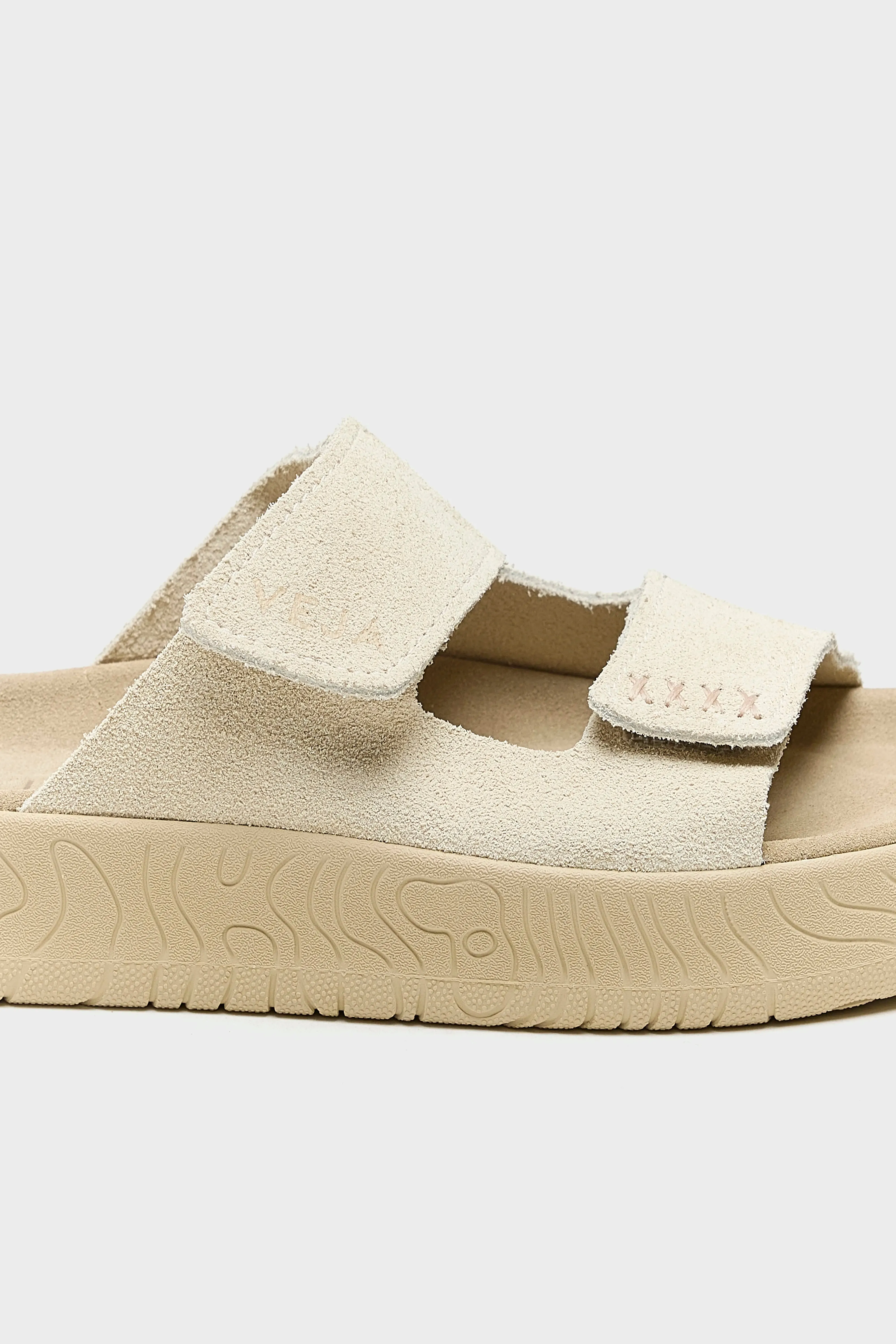 Etna for Women  (251 / W / ALMOND)