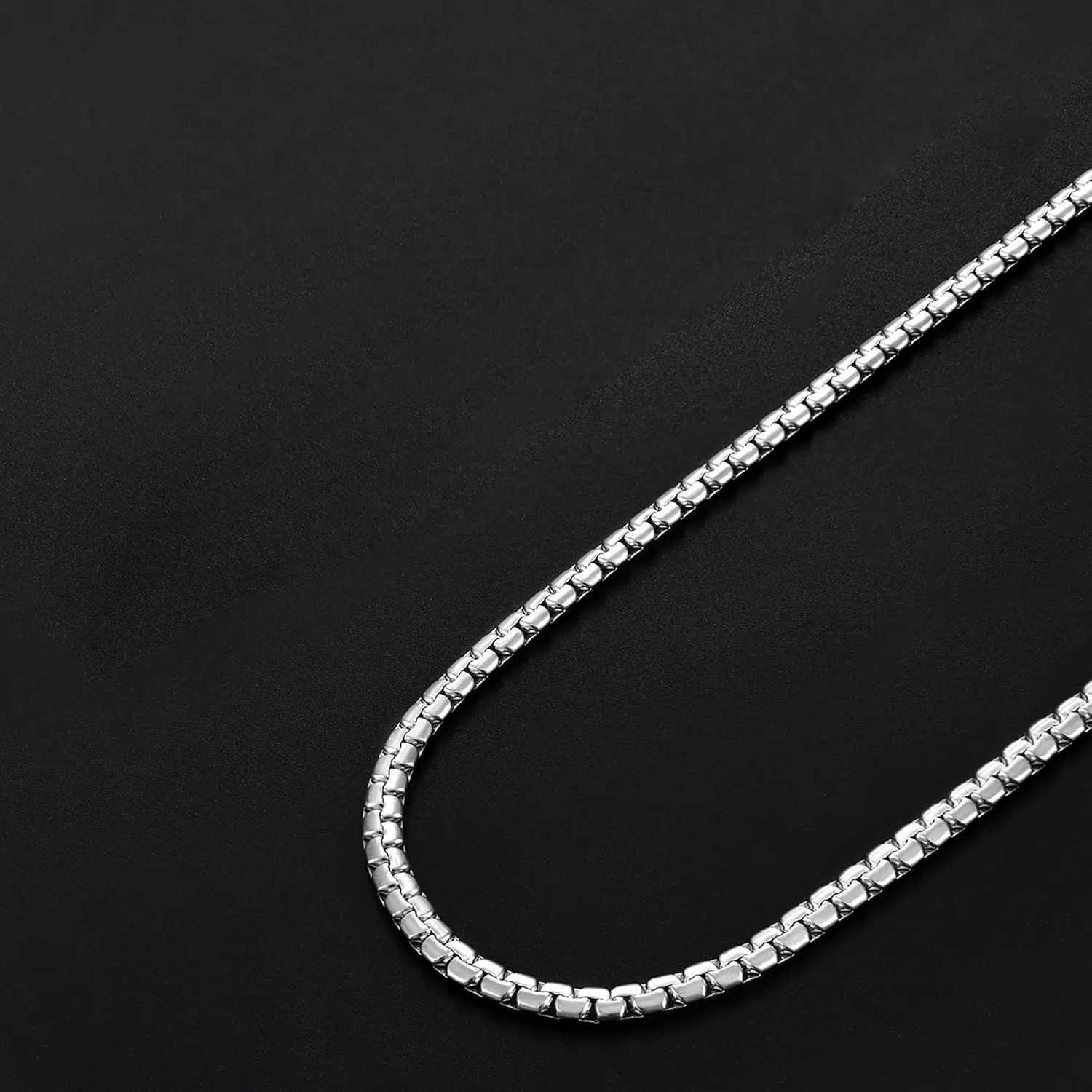 Fiusem Flat Box Chains for Men, 2.5/3/4/4.5/5mm Silver Tone Box Chain Necklace, Stainless Steel Necklaces for Men and Women 16-28 Inches