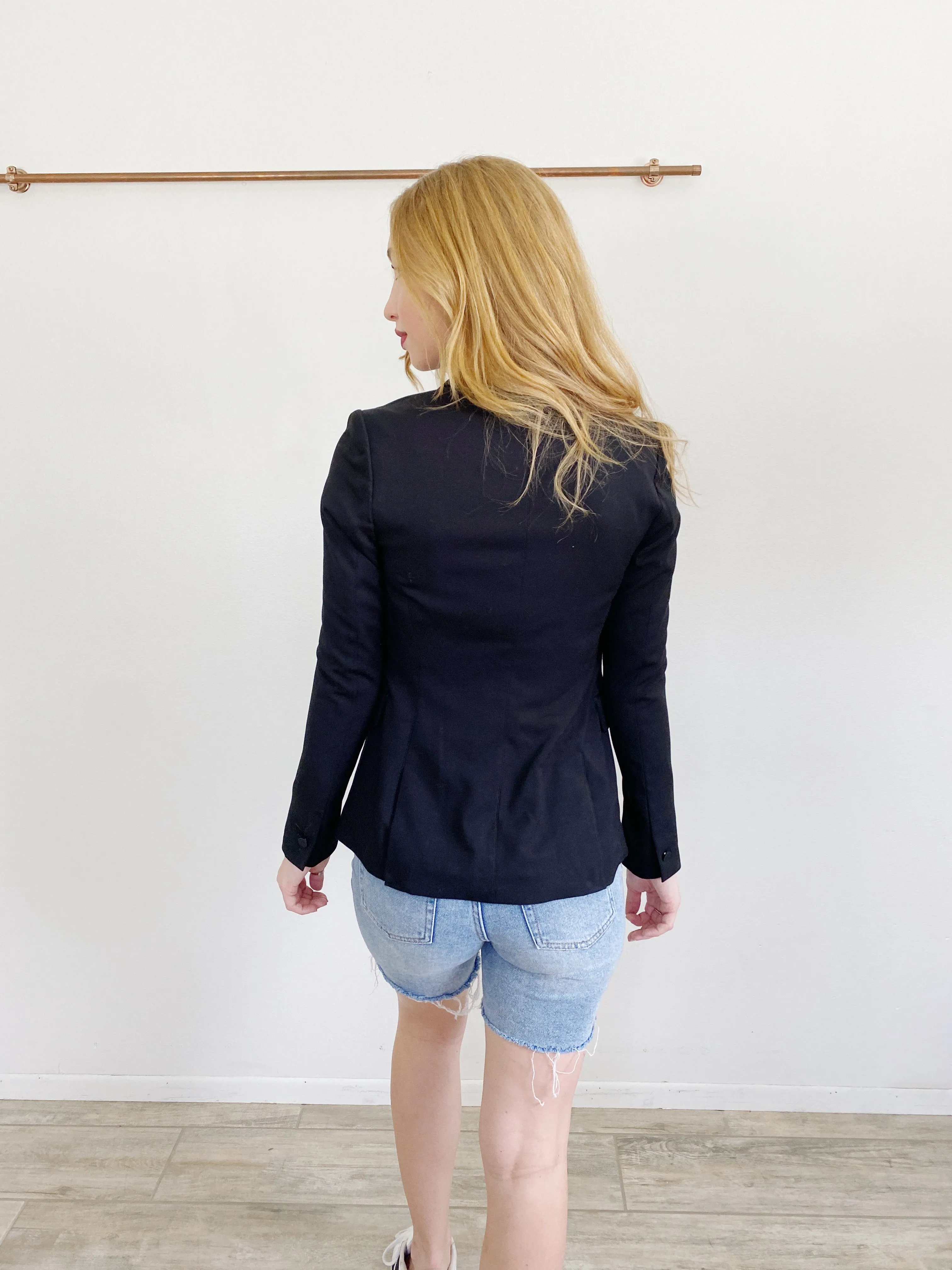 Forever 21 Black Sleek Blazer size 4