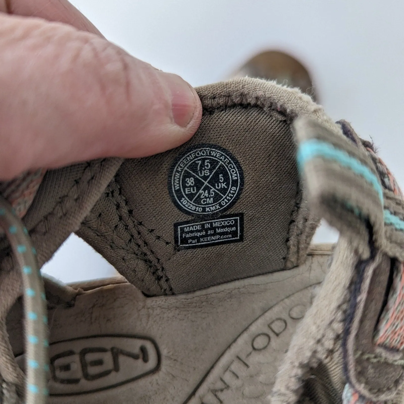 Keen Women's Whisper Sandal 7.5
