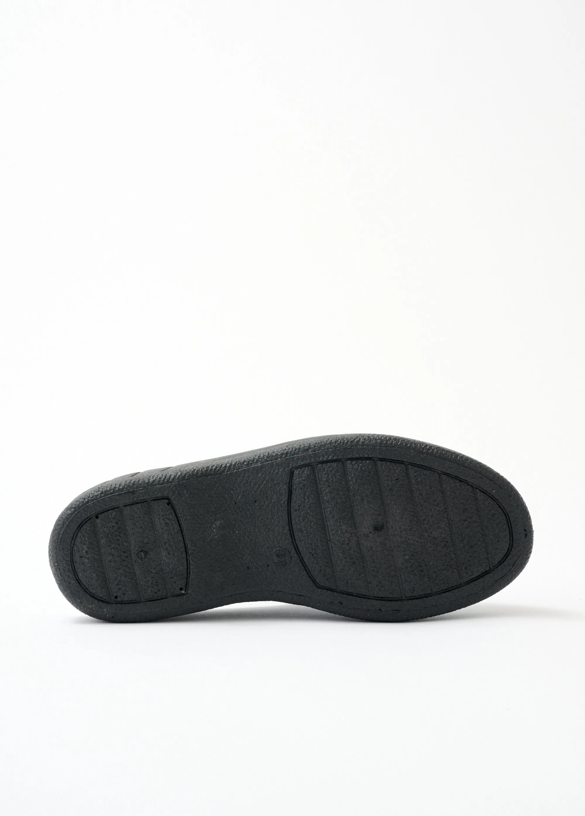 Mixed comfort width mule slipper with fur lining