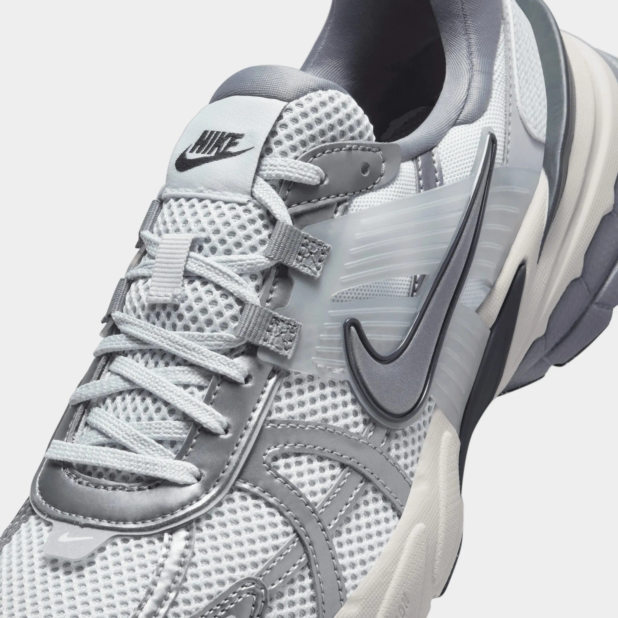 Nike Women's V2K Run Pure Platinum / Cool Grey - Wolf Grey
