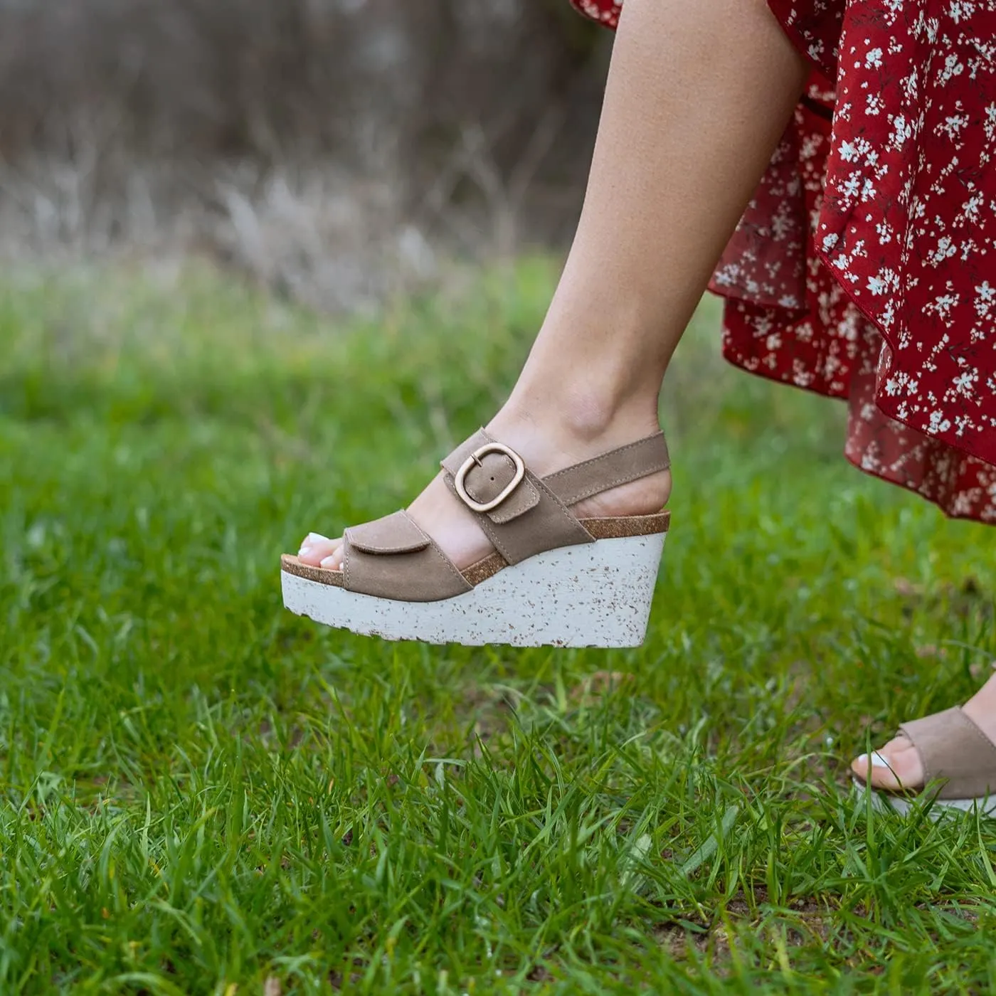 OTBT Women's PEASANT Wedge Sandal
