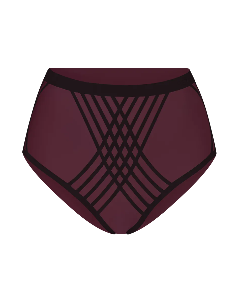 Sleek Silhouette Briefs for Ultimate Comfort