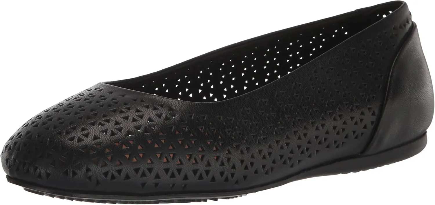 SoftWalk Women's Sonoma Mary Jane Flat