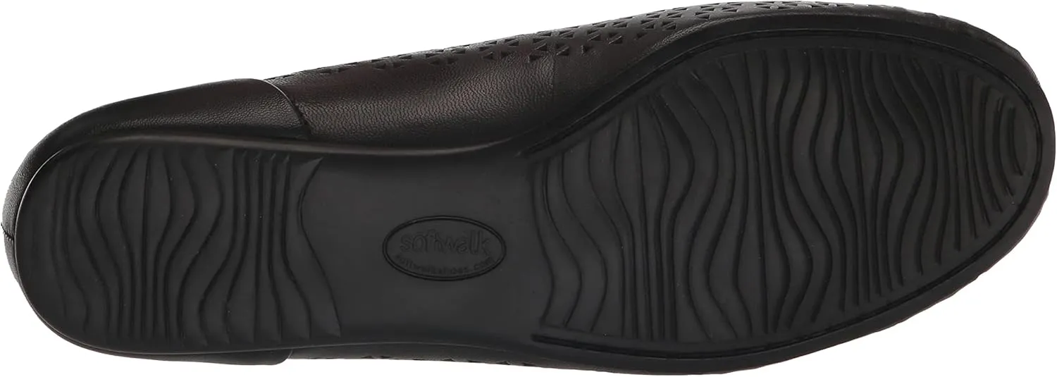 SoftWalk Women's Sonoma Mary Jane Flat