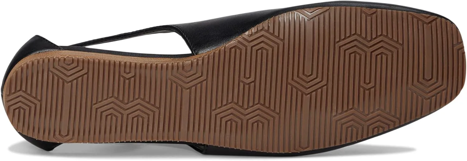 SoftWalk Women's Venice Ballet Flat