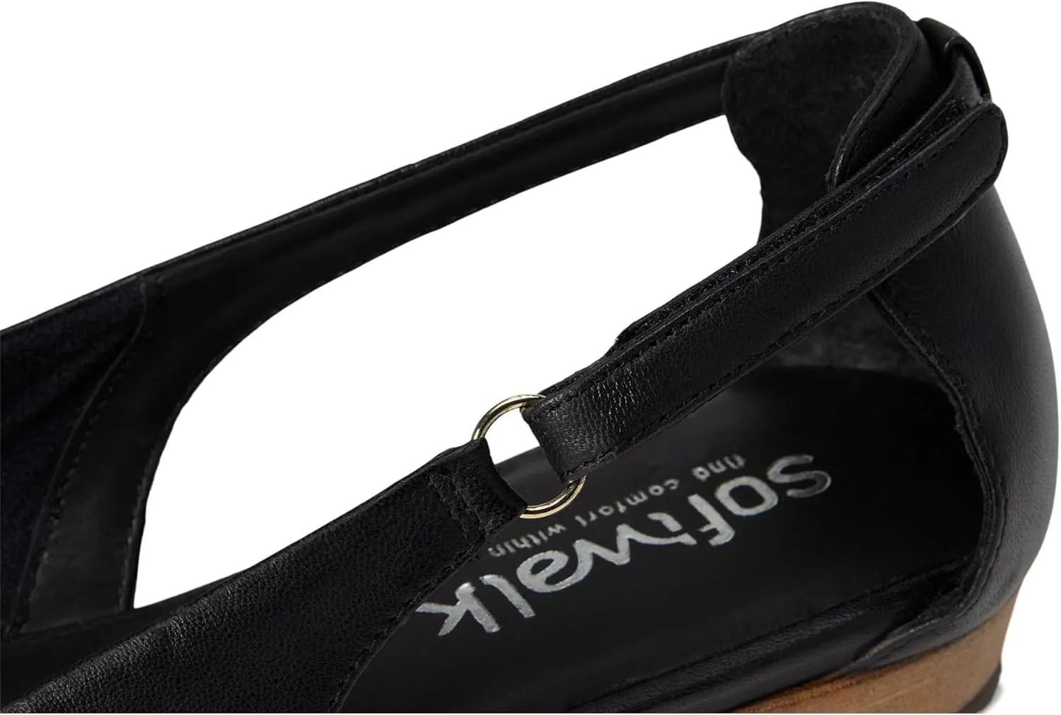 SoftWalk Women's Venice Ballet Flat
