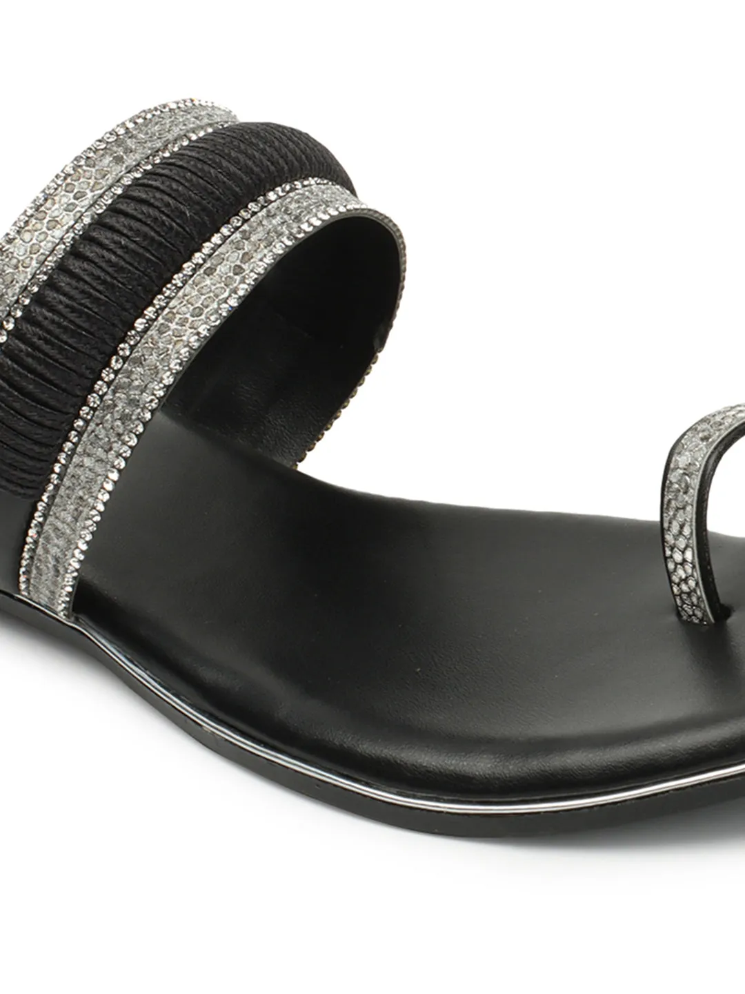 Sophisticated & Sleek Embroidered Design Ethnic Flat Slippers