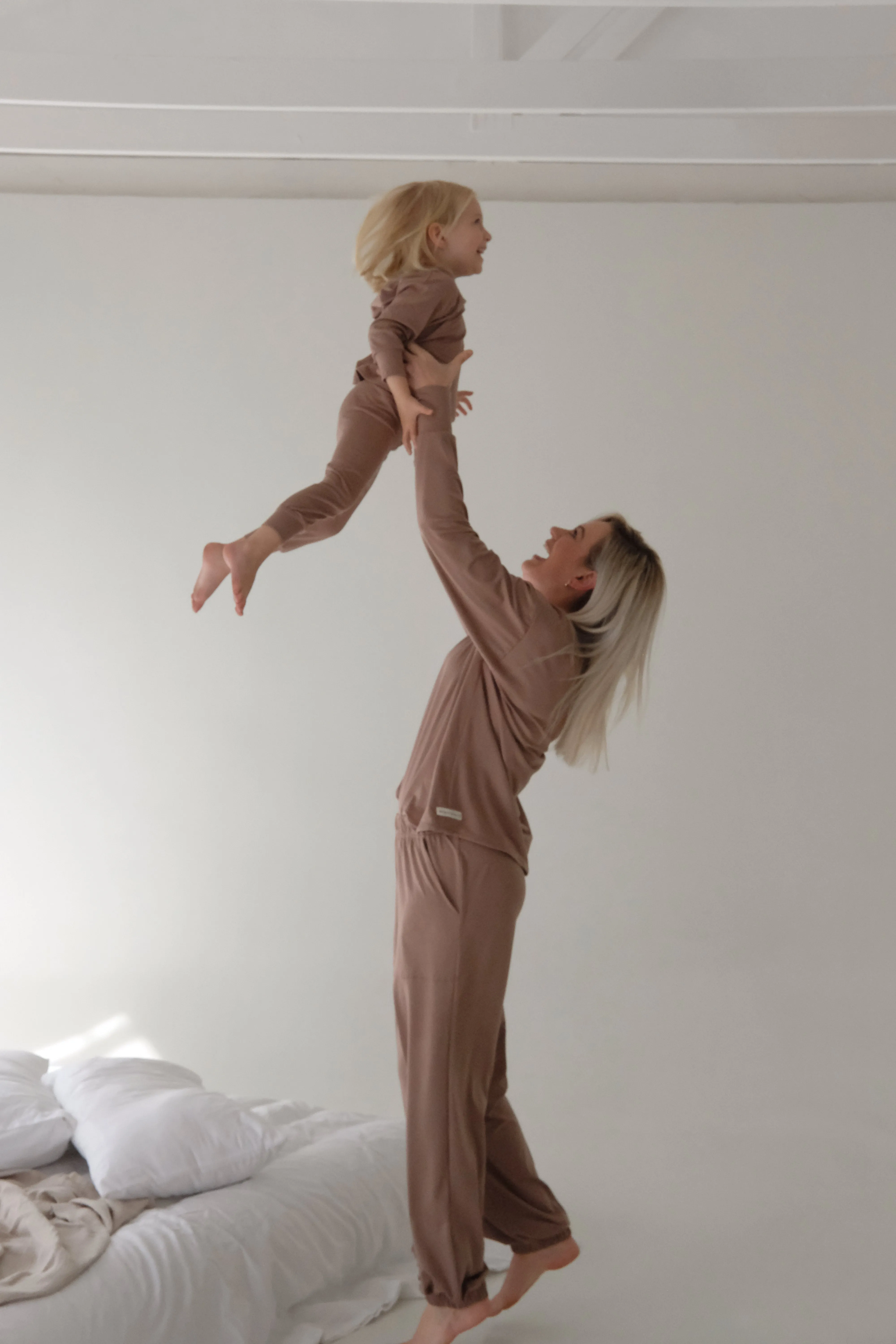 The SOFTEE BALLOON PANTS | Various Colors