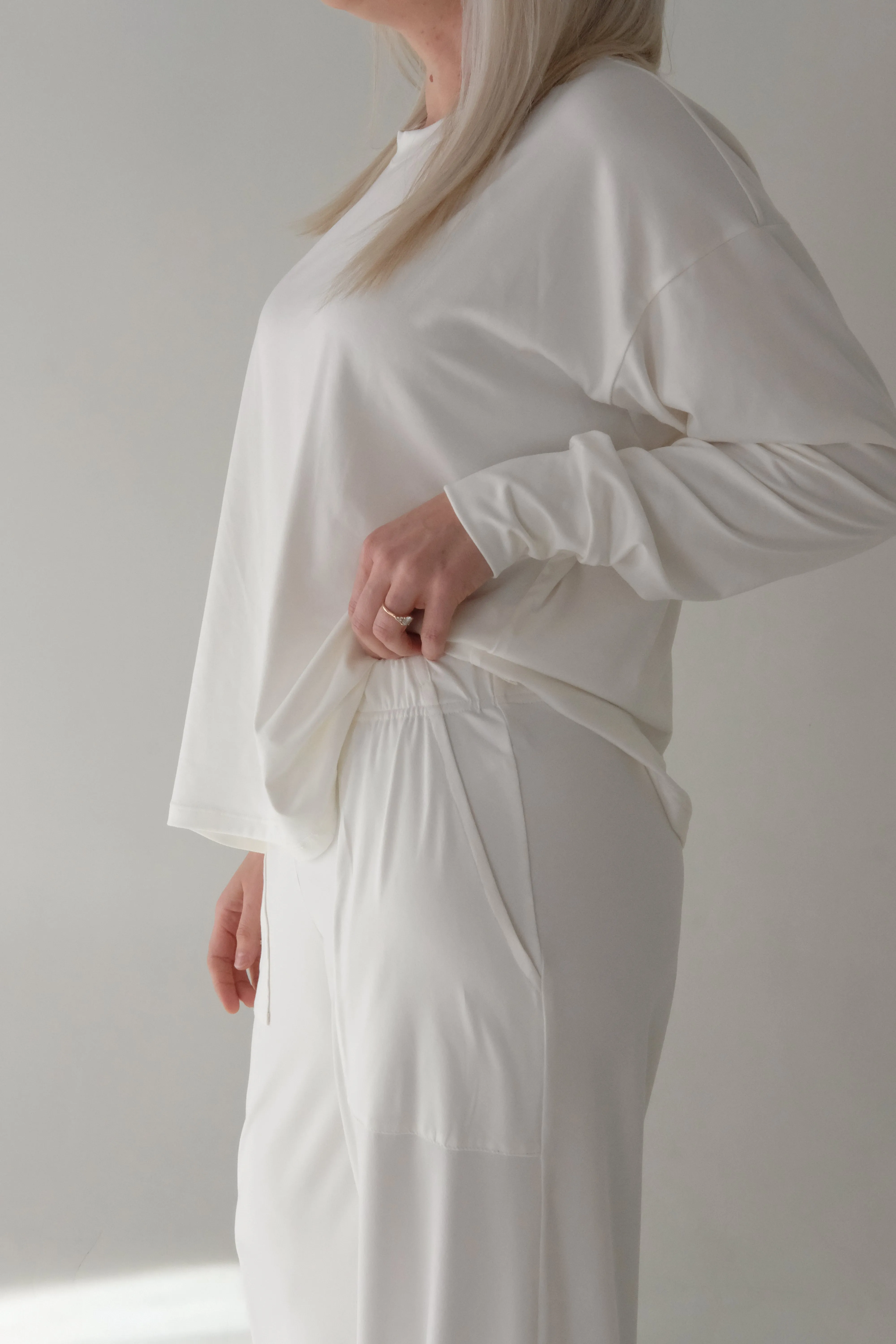The SOFTEE BALLOON PANTS | Various Colors