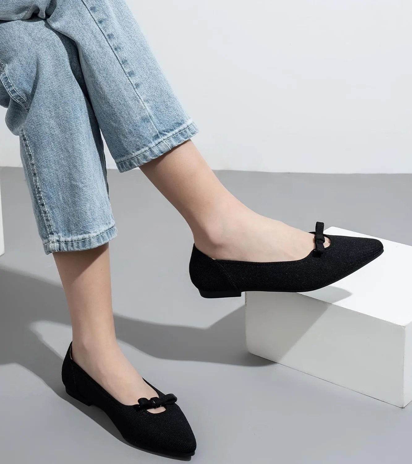 Women's Flats Shoes Comfortable Slip On Shoes Classic Dressy Pointed Toe Bow Knit Ballet Flat