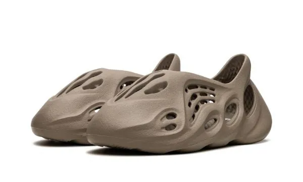 Yeezy Foam Runner "Stone Taupe" ID4752