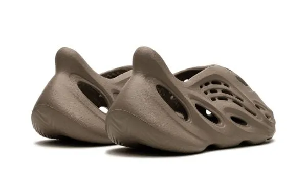 Yeezy Foam Runner "Stone Taupe" ID4752